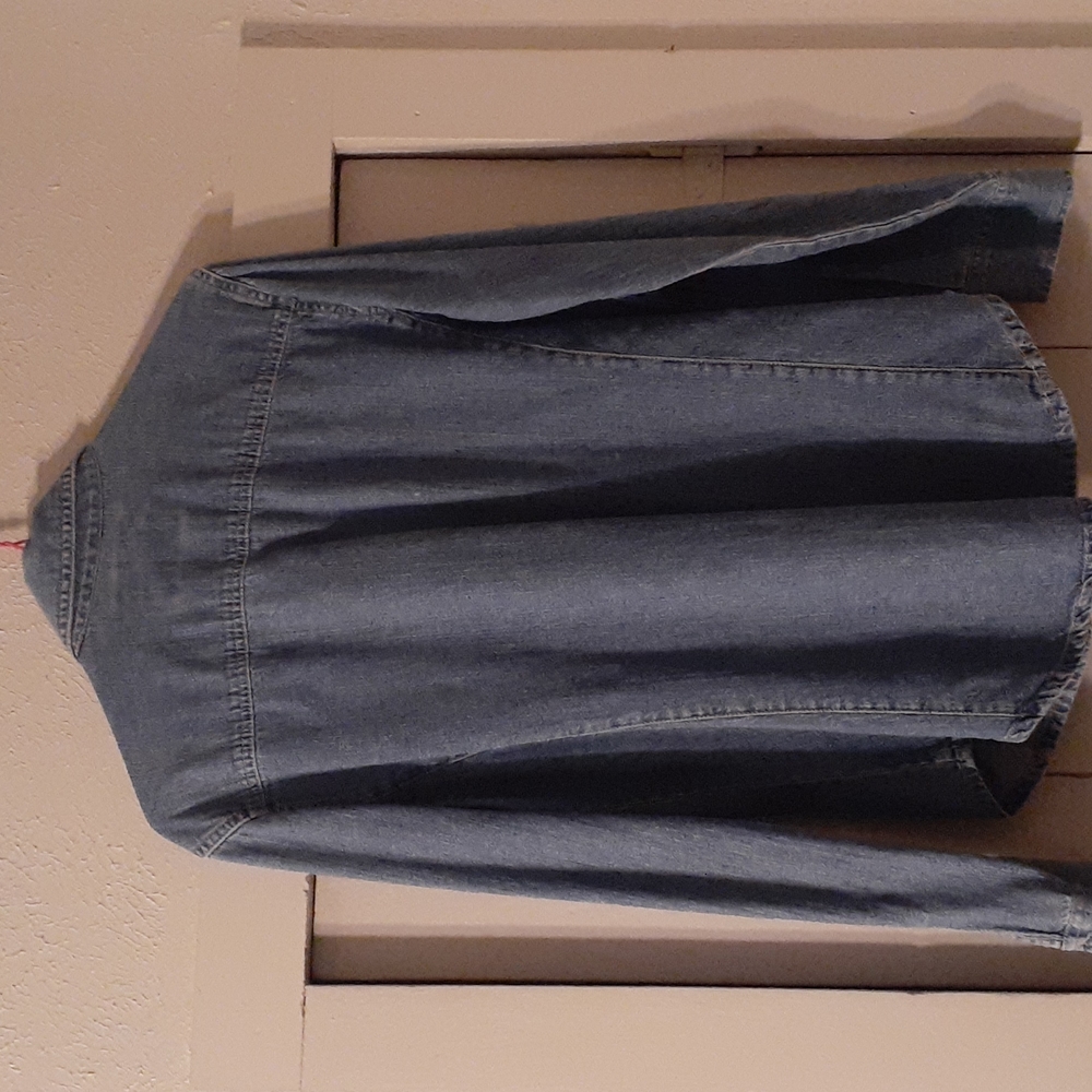 Levi Zippered Top - Picture 3 of 5